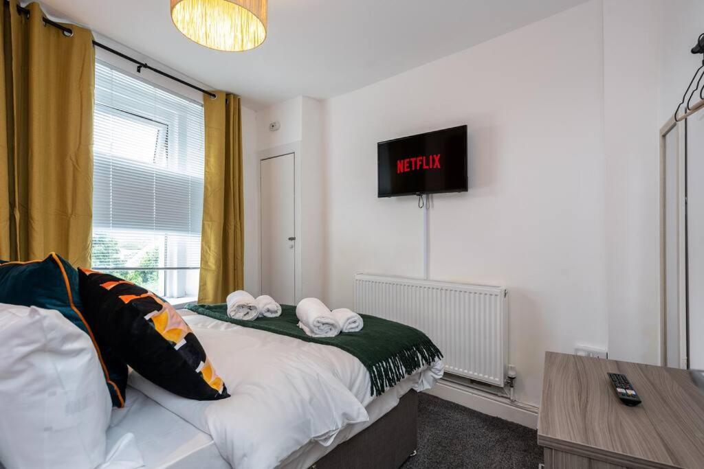 Harvest House - Tv In Every Bedroom! * Swansea