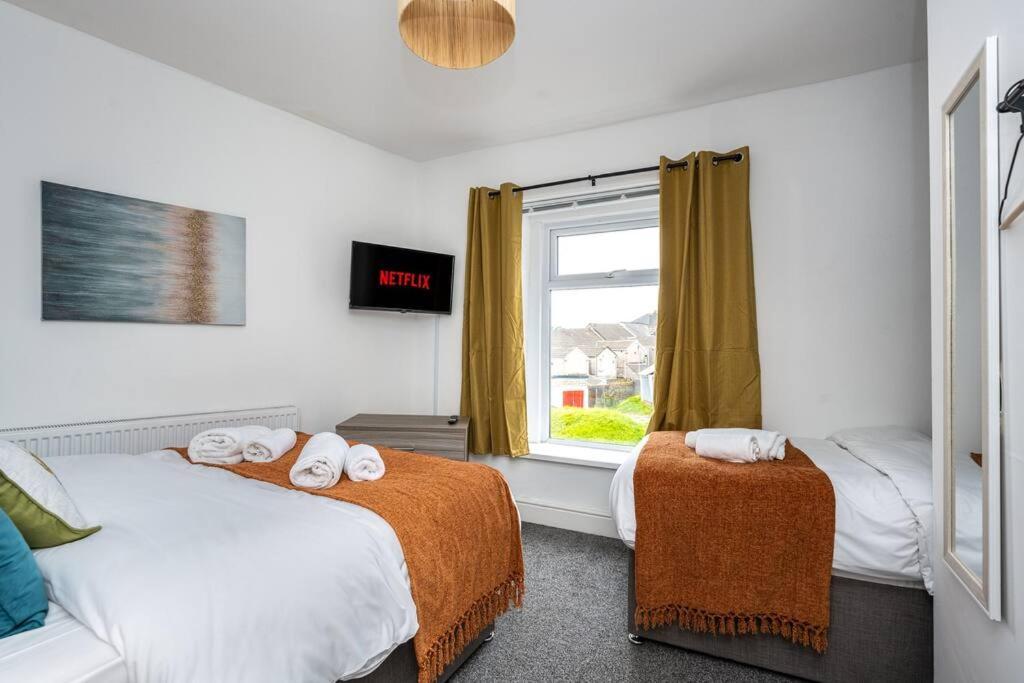 Apartment Harvest House - Tv In Every Bedroom! Swansea